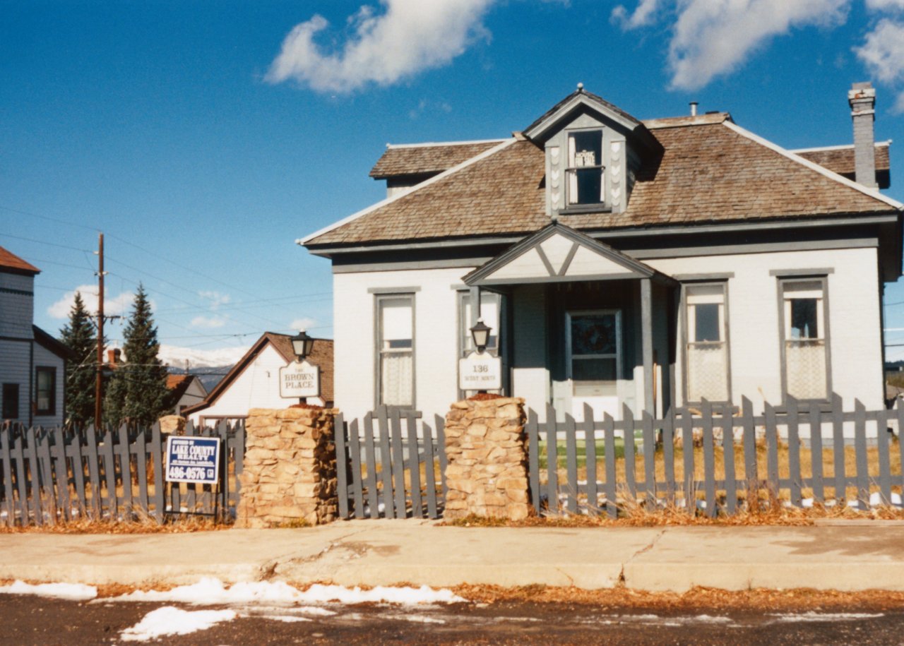 AandM house hunting in Leadville Oct 1990- Molly Brown House